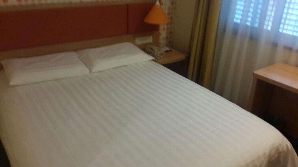 Home Inn Guangzhou East Binjiang Road Sun Yat-Sen University Exterior photo